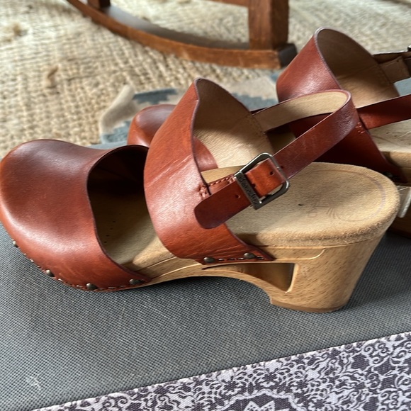 Brown leather wedge or closed toe sandals by Dansko - Picture 2 of 5